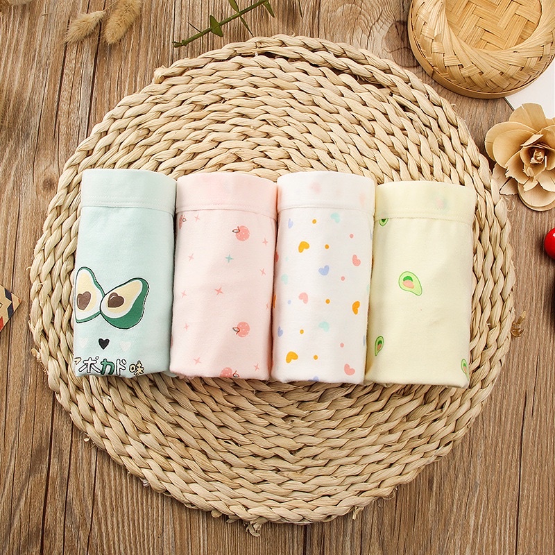 Set 4 chiếc quần chip bé gái, quần lót cho bé gái cotton cao cấp họa tiết Trái tim dễ thương hãng LASAMO mã QLB002