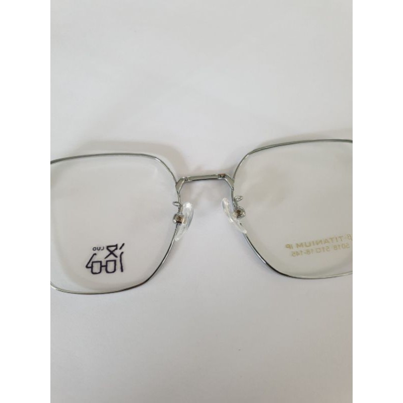 Gọng kính thời trang titanium của japan 5018
