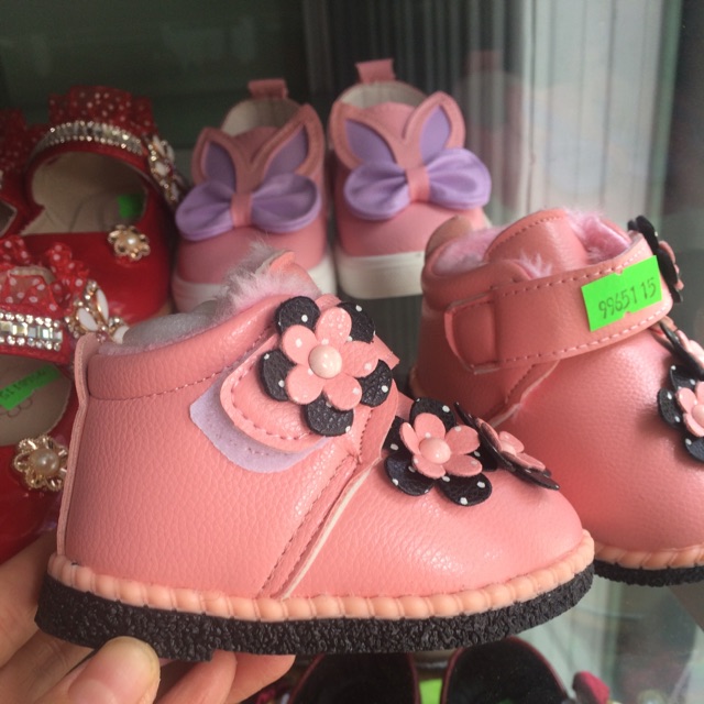 Bốt cao cổ cho bé gái