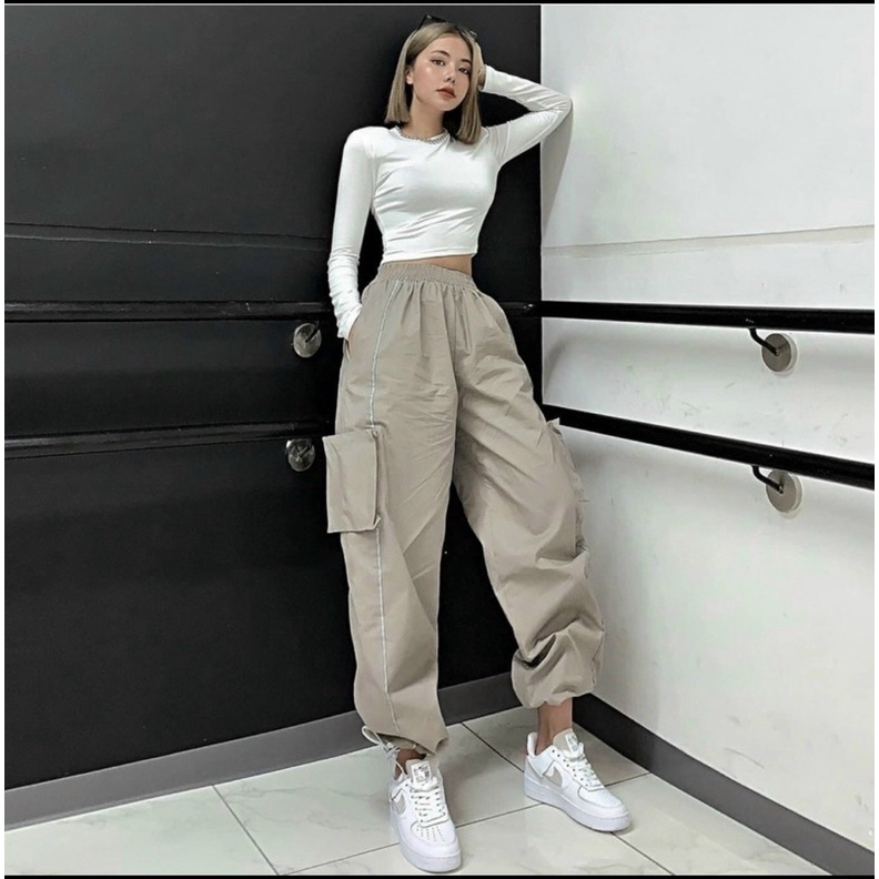 ÁO THUN CROPTOP TAY DÀI XỎ NGÓN NHIỀU MÀU MS11543 (G2- 1)