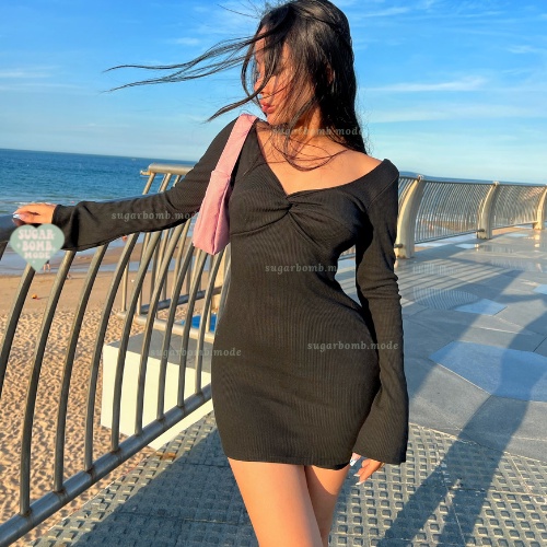 Đầm Body Trắng Sexy Tay Dài Dự Tiệc Váy Dáng Ôm Khoét Ngực Soắn Ngực Chất Thun Co Giãn Tốt Freesize Sugarbomb.mode