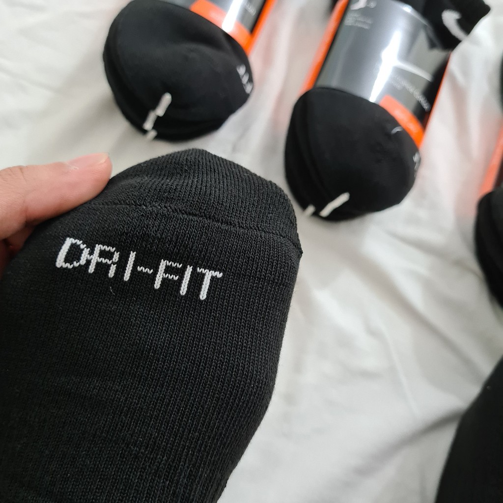 Pack 3 đôi tất thể thao nike cổ ngắn drifit đen - Free ship + Quà tặng Loved socks by TatsTats.vn