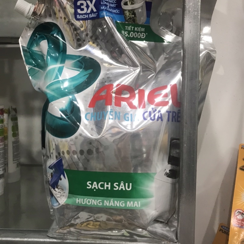 Nước Giặt Chuyên Cửa Trên ARIEL Sạch Sâu Hương nắng Mai 3,5kg