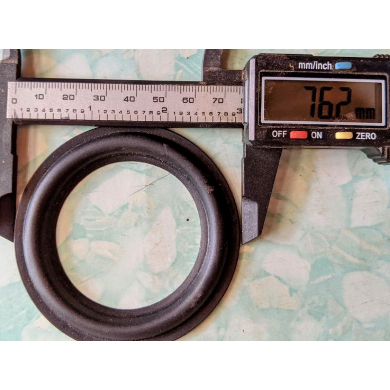 Gân loa logitech z906, z5500