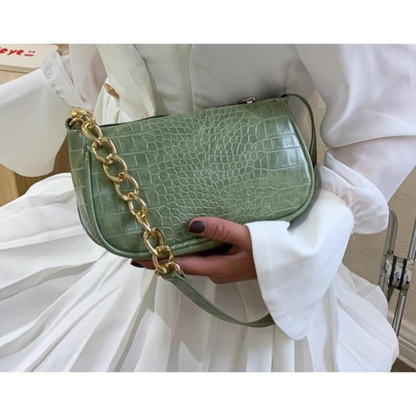 👛ẢNH SHOP CHỤP👛 Túi kẹp nách vân cá sấu phối xích vàng BH 434 | BigBuy360 - bigbuy360.vn