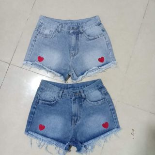 Short jean nu