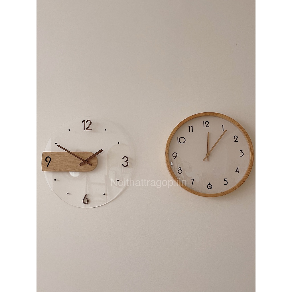 Đồng hồ treo tường trong suốt
