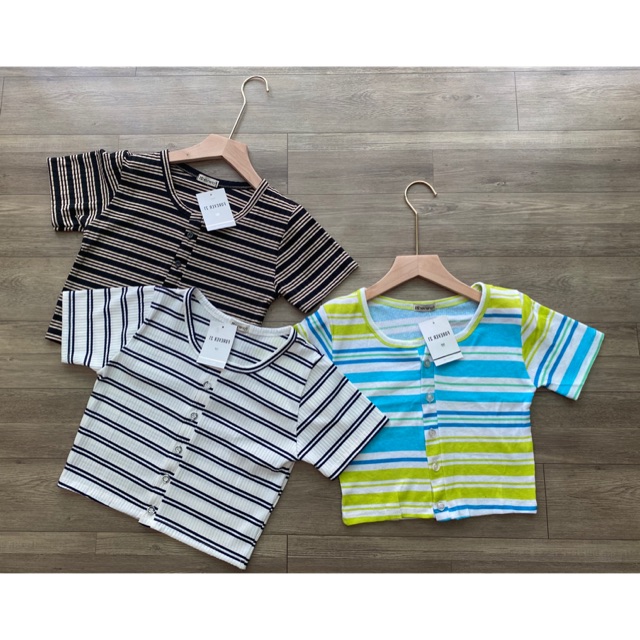 Áo croptop nút sọc