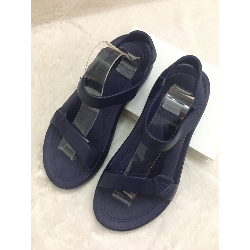 Sandal đúc nguyên khối thể thao không thâm nước