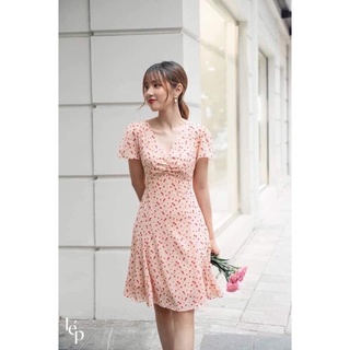 Váy lép size M màu hồng ngọt ngào likenew