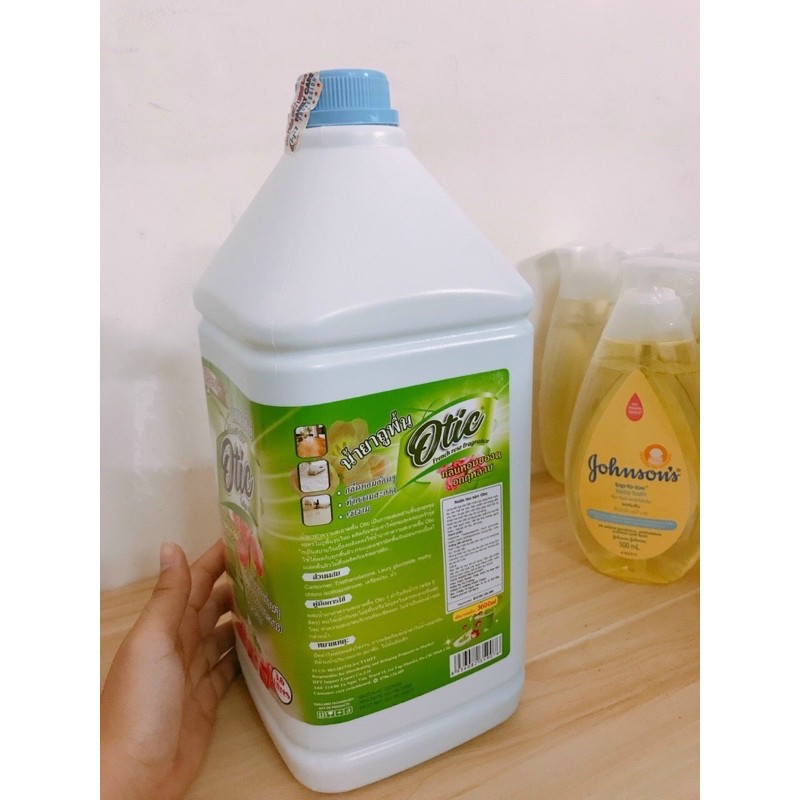 Nước lau sàn thái lan diệt khuẩn okay màu xanh 3800ml  nhập khẩu