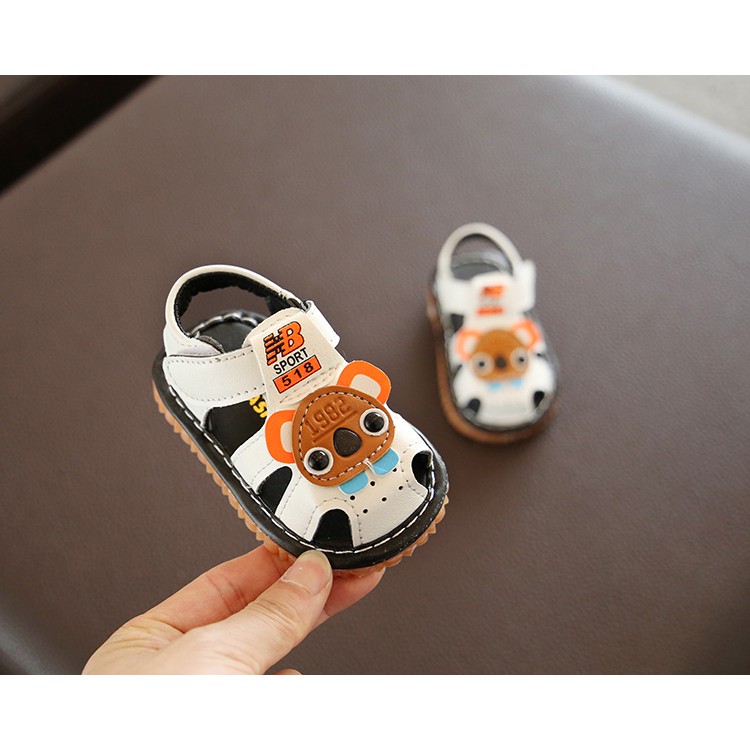 sandal giọ tập đi bé trai size 16-20 kèn chít đáng yêu