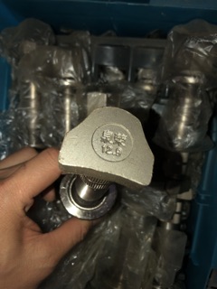 Ốc tắc kê bánh howo phi 22 và 23