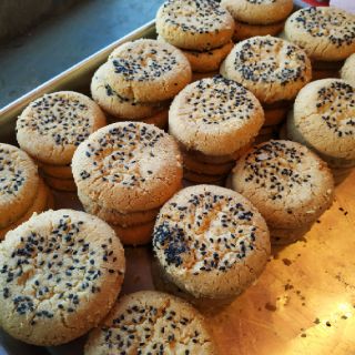 Hộp 10 bánh hạt dẻ.