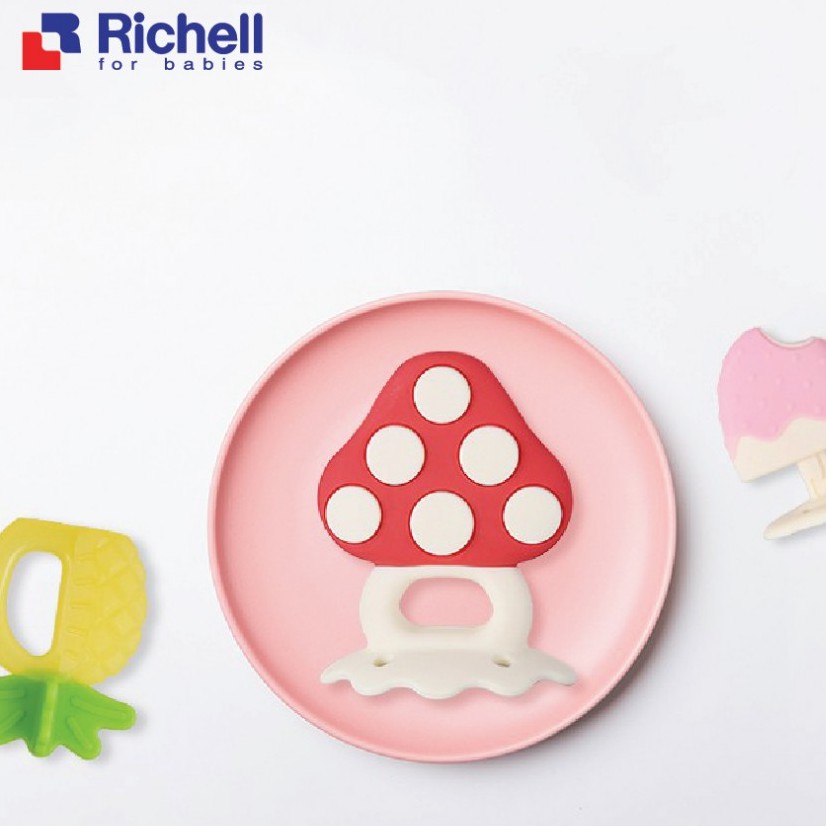 Gặm nướu silicone Richell siêu mềm mại có hộp thiết kế 3D chịu nhiệt tốt