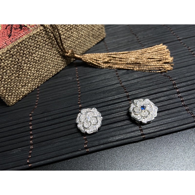 Charm hoa cao cấp