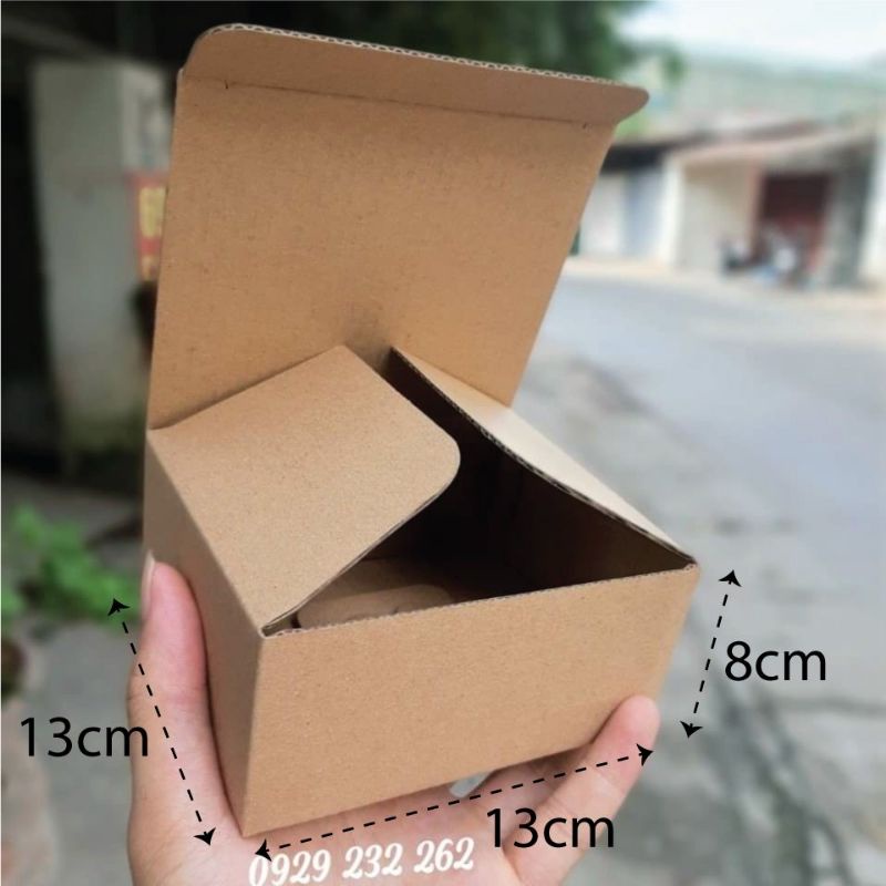 13x13x8cm - Hộp carton đóng hàng nắp gài đáy khoá 13 x 13 x  8 cm