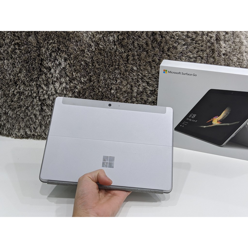 Máy tính bảng Microsoft Surface Go ram 8GB , SSD 128GB , 2 trong 1 kèm bàn phím và sạc chính hãng tại Playmobile