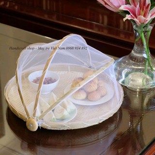 Mẹt tre gắn màn bảo quản thức ăn