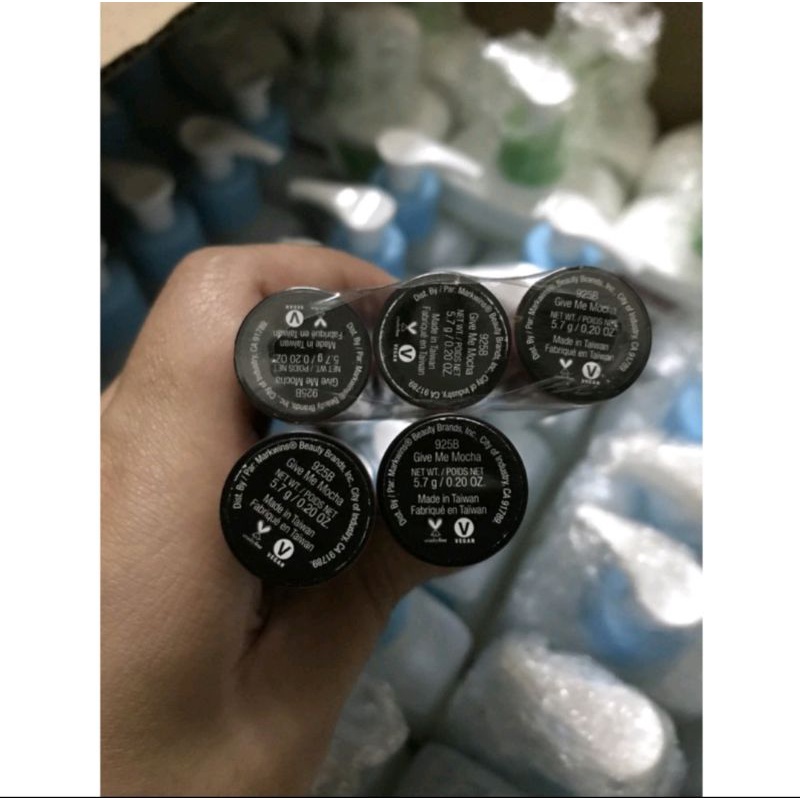 Son Kem Lì Wet n Wild màu Give Me Mocha