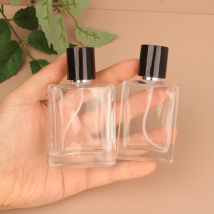 Chai đựng nươc hoa thủy tinh vuông cao cấp kiểu Terre 50ml dạng phun sương