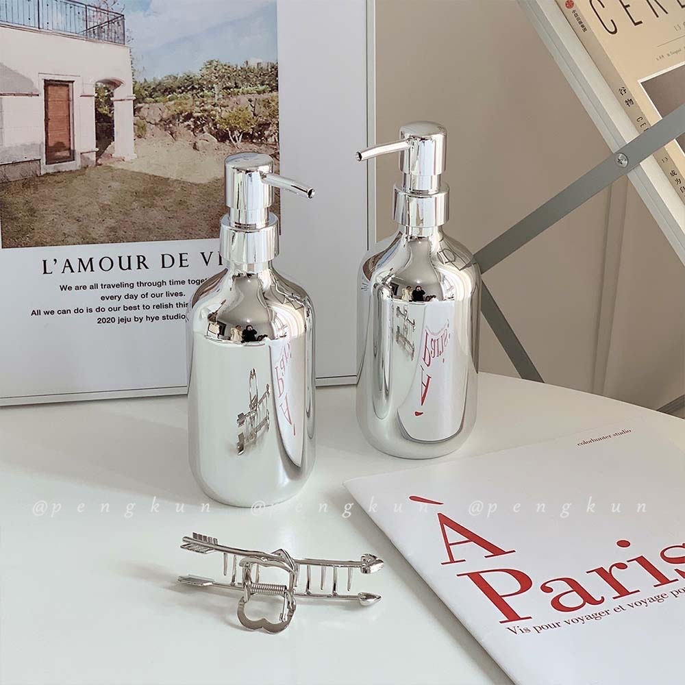 Bình xịt nước rửa tay bằng nhựa mạ điện màu bạc đơn giản phong cách Ins Bắc Âu cho phòng tắm