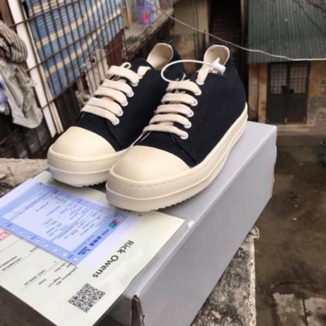 Giày cổ thấp, giày tăng chiều cao