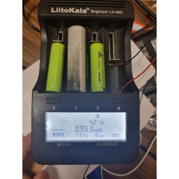 Pin lithium 3.7V 14500 Size AA 950mAh sạc lại được có sẵn mạch bảo vệ