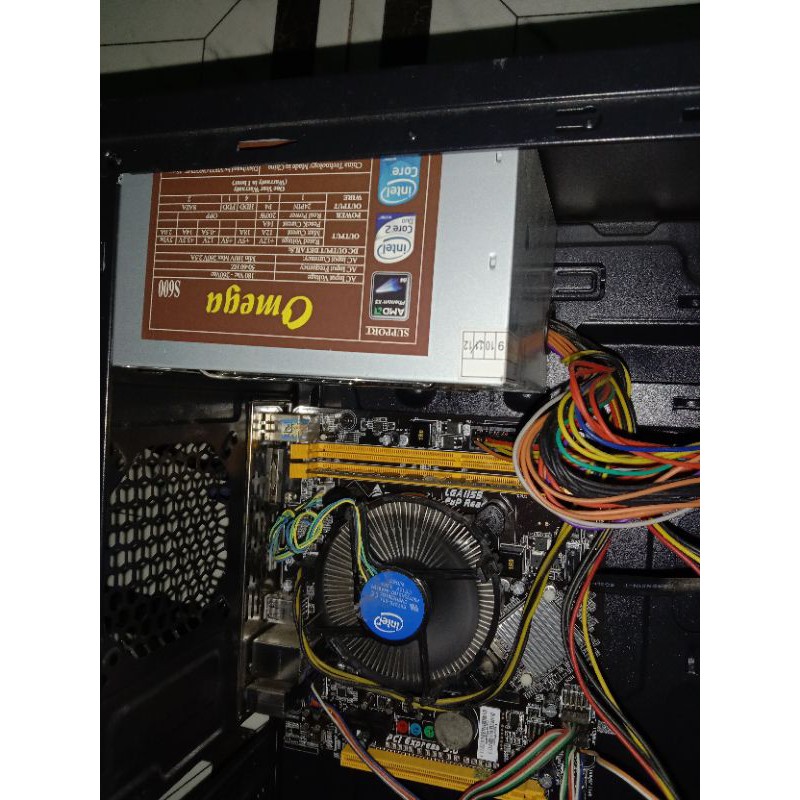 Cây máy tính Intel h61 g2020 4GB Onboard