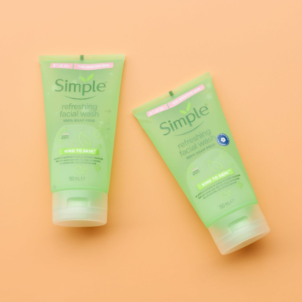 Sữa rửa mặt Simple kind to skin refreshing facial wash gel