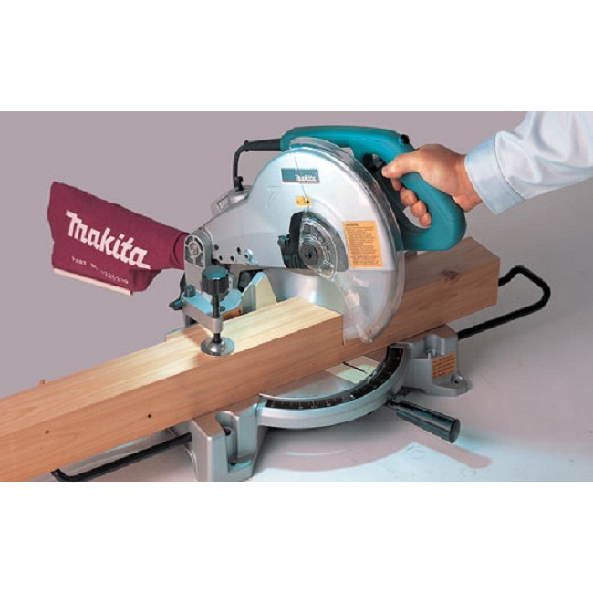 Máy cắt nhôm Makita LS1040