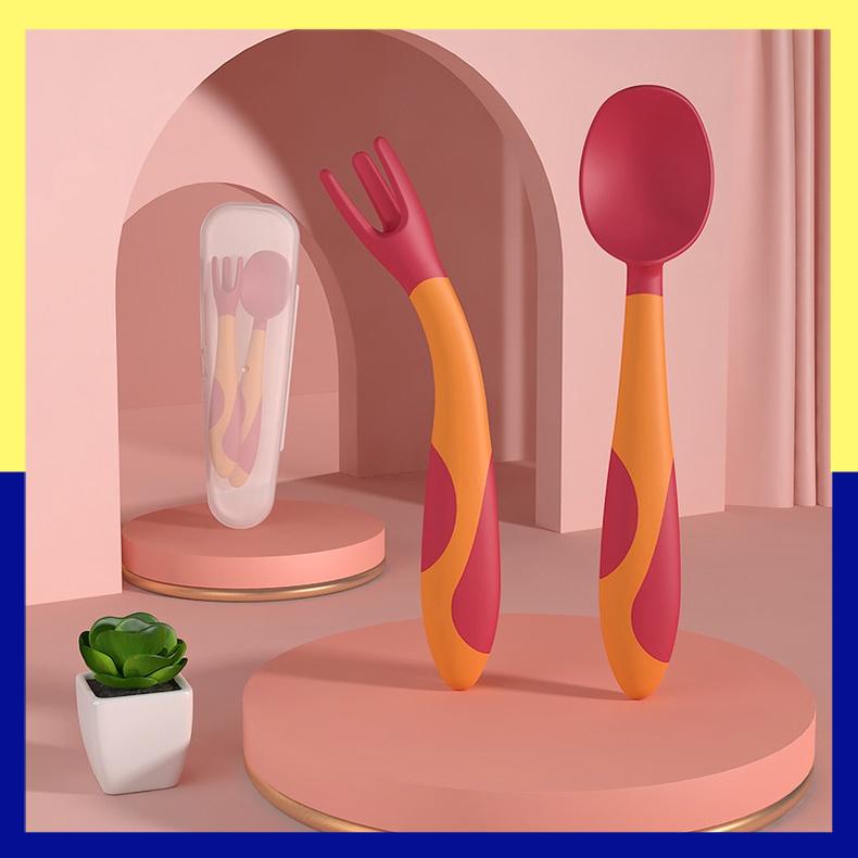 Thìa ăn dặm misuta silicone xoay 360 độ cho bé tập ăn dặm siêu tiện lợi - Tiny Kids