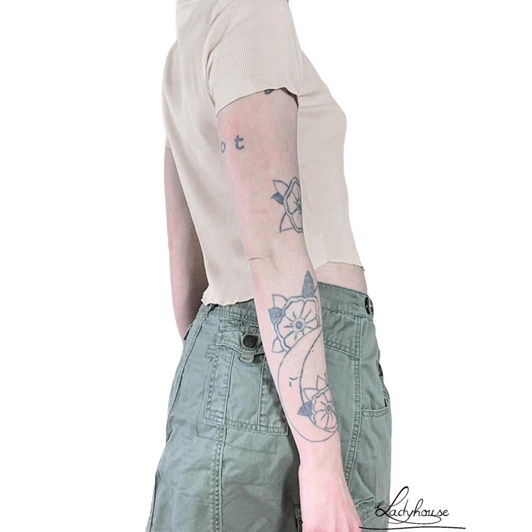 Áo Thun Tay Ngắn Cổ Tròn In Hình Ngôi Sao Thời Trang Mùa Hè Cho Nữ