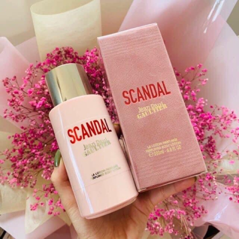 Sữa dưỡng thể hương nước hoa Jean Paul Gaultier Scandal Body Lotion 200ml