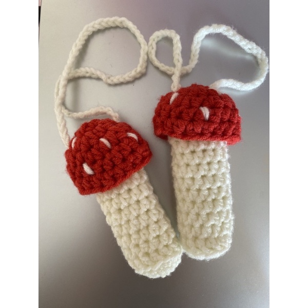 Móc treo hình cây nấm đáng yêu handmade làm bằng len 🍄