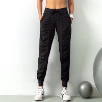 Quần jogger nhún mông tập gym nữ