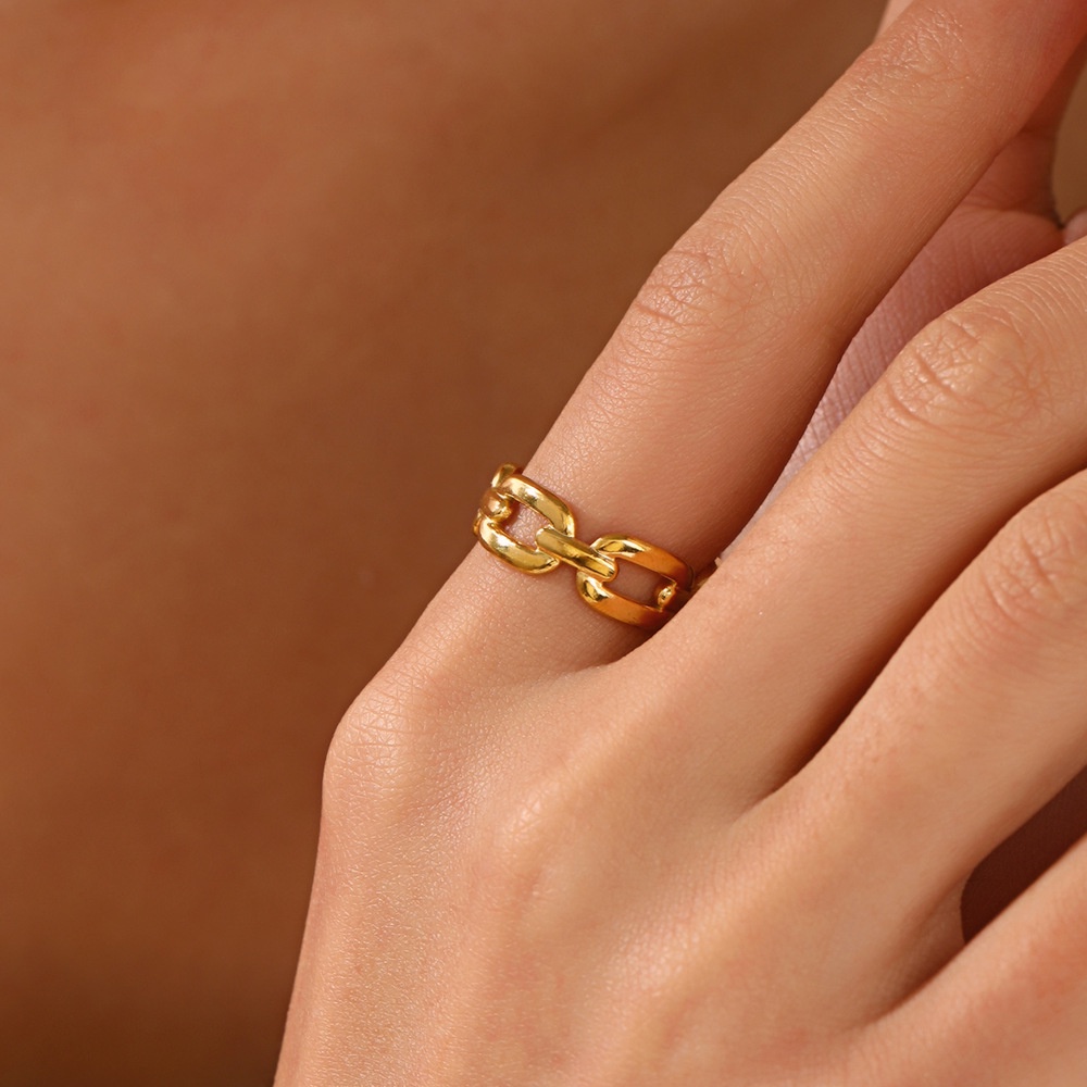 Nhẫn Hở Mạ Vàng 18K Hình Oval Độc Đáo