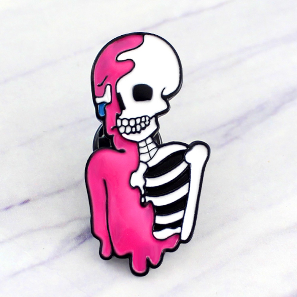 Ghim cài áo họa tiết bộ xương người độc đáo
