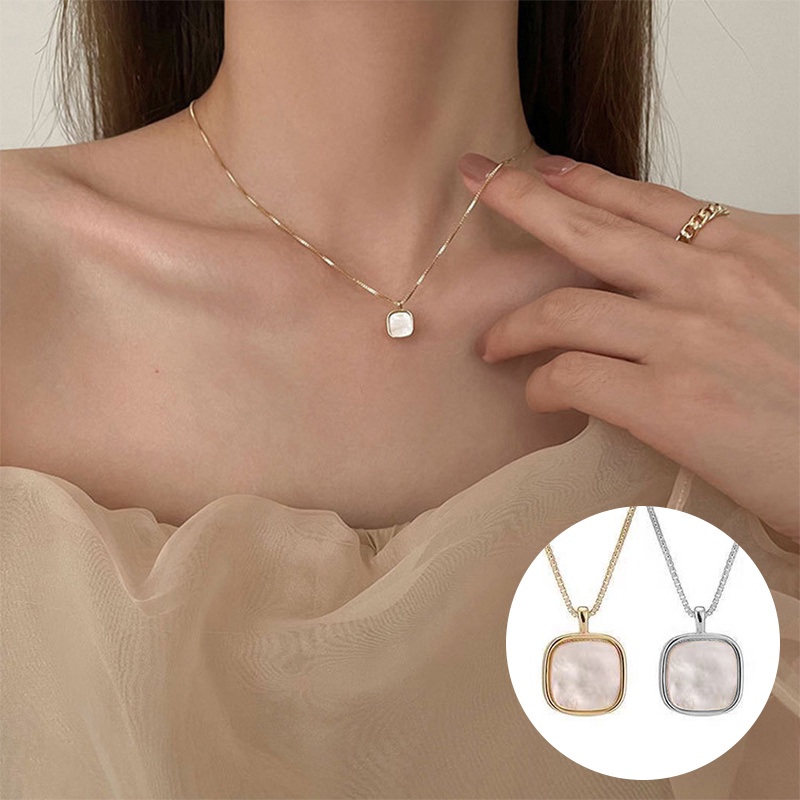Thời trang INS Đơn giản Vỏ vuông Vòng cổ Phụ nữ Màu vàng Màu bạc