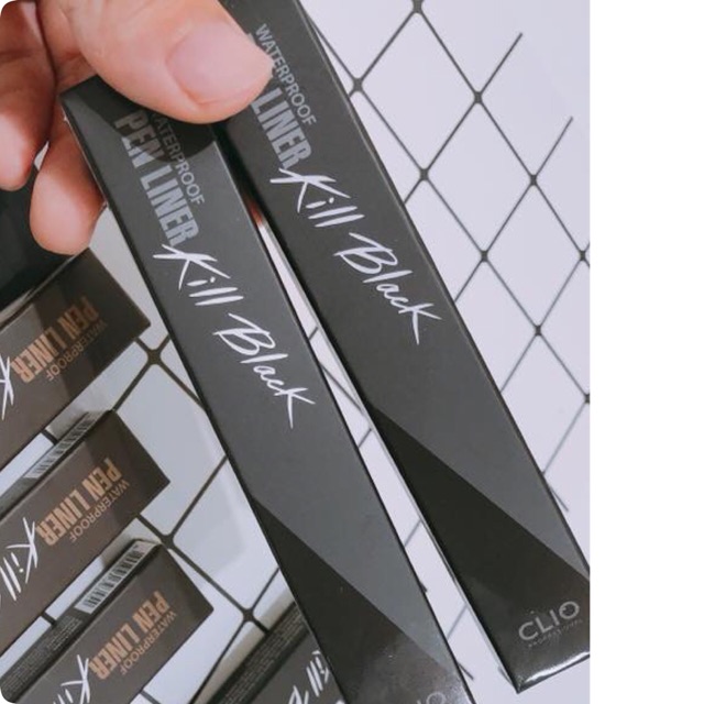 Kẻ mắt nước không thấm nước (CLIO WATERPROOF PEN LINER KILL BLACK)