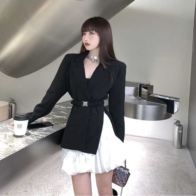 JANE'S Áo khoác vest form dài phối thắt lưng nhún - chân váy trắng baby C40 quảng châu