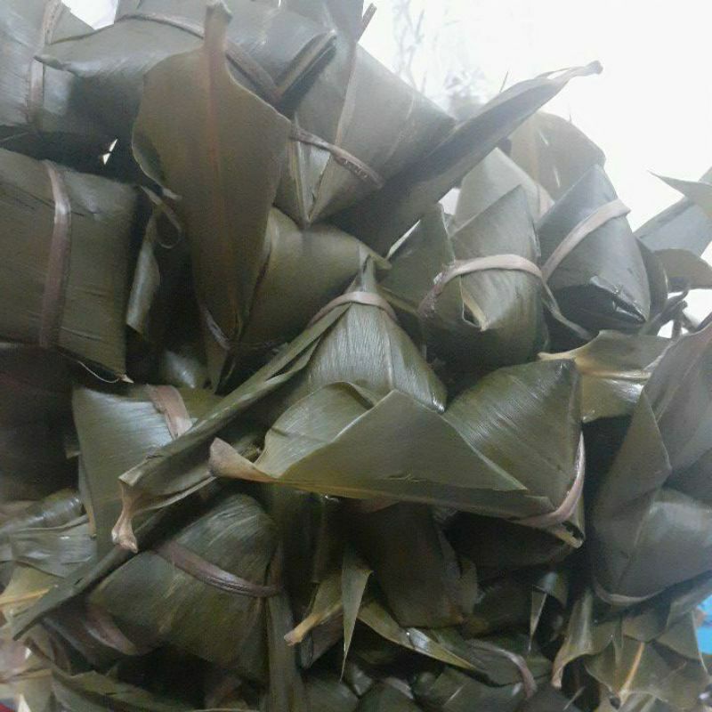 Xâu 12 bánh ú nước tro KO KÈM MẬT MÍA