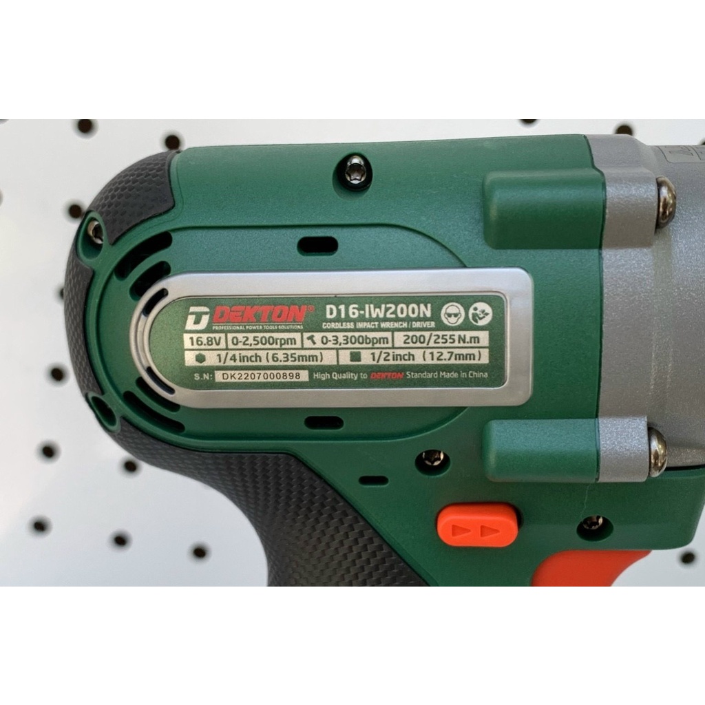 Máy siết bulong pin 14V Dekton D16-IW200N 200Nm
