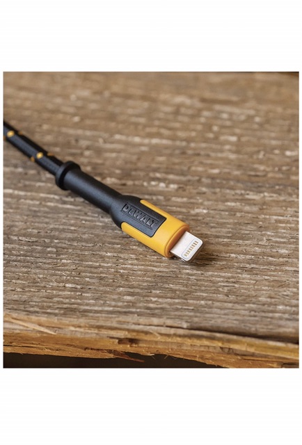 👉Dây sạc điện thoại Visit the DEWALT Store -Mỹ