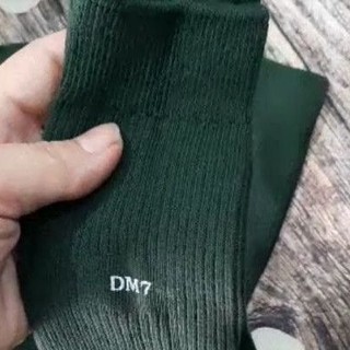 Tất xanh màu lính