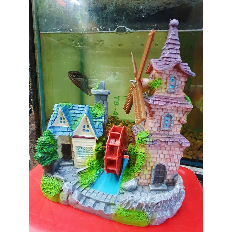 NHÀ CÓ BÁNH QUAY TRANG TRÍ HỒ CÁ NON BỘ 17x9x20CM MẪU 2