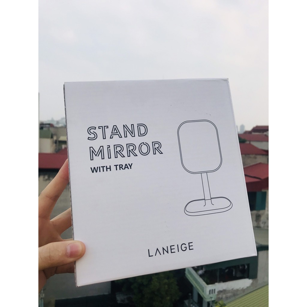 Bộ đôi xịt khoáng Hydro Mist Laneige 70ml và gương để bàn xinh xăn Stand Mirror Tray