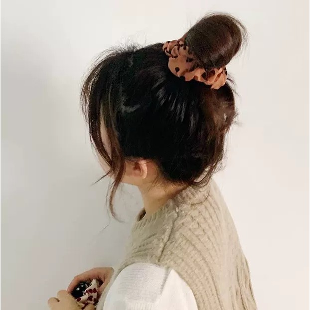 Cột Tóc Scrunchies Vải Voan Họa Tiết Tim Nhỏ Retro