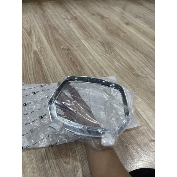 Viền đèn vespa Sprint zin màu crom