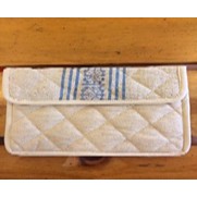 DTT - Ipad chần bông cầm tay 21x15 (thổ cẩm) Lechalet